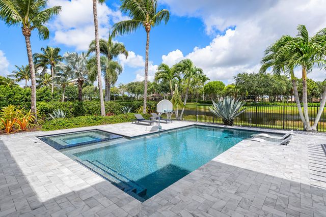 8861 Starhaven Cove, Boynton Beach, FL 33473