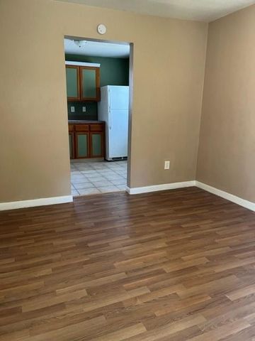 1614 Ryon Street A, Houston, TX 77009