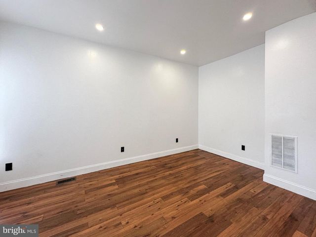 1007 N WASHINGTON ST, Baltimore, MD 21205