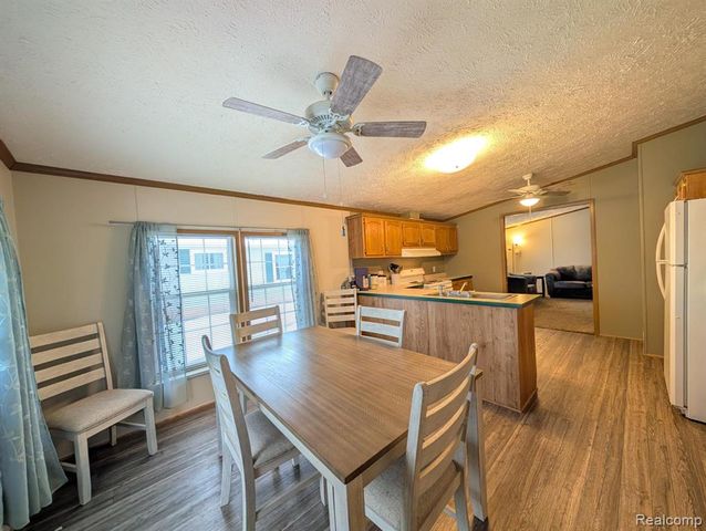 57 Ashley Circle, Swartz Creek, MI 48473