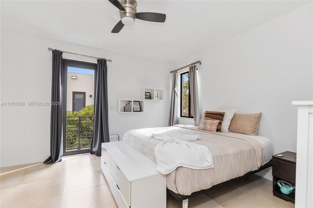 541 SW 91st Ct, Miami, FL 33174