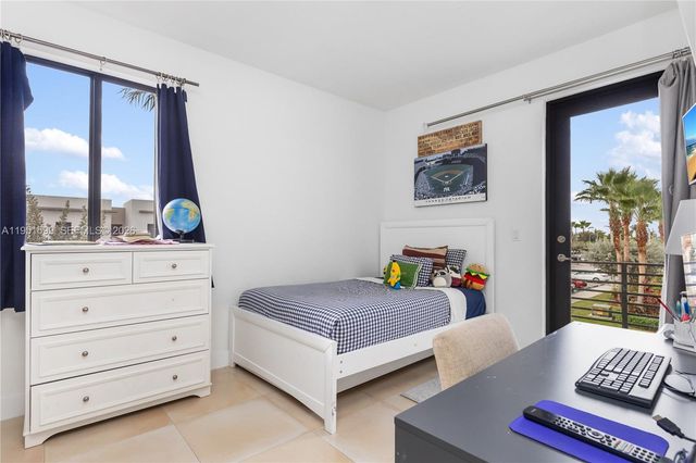 541 SW 91st Ct, Miami, FL 33174