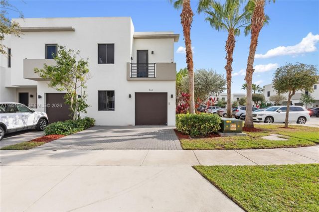 541 SW 91st Ct, Miami, FL 33174