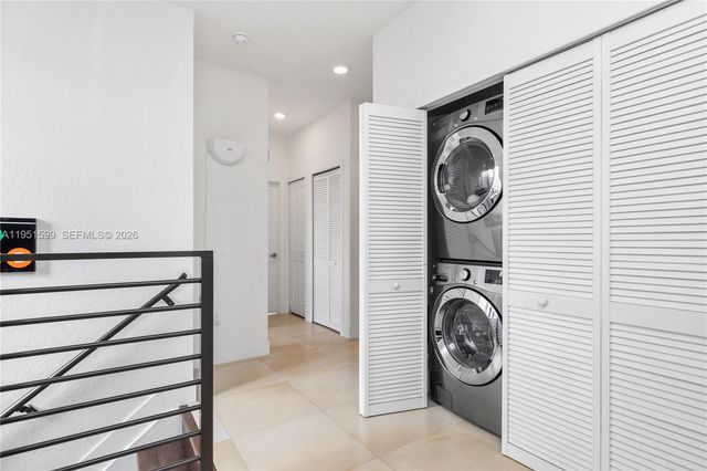 541 SW 91st Ct, Miami, FL 33174