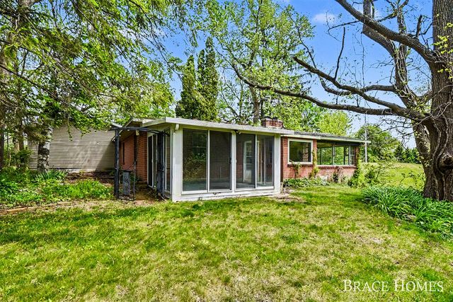 10748 100th Street, Alto, MI 49302