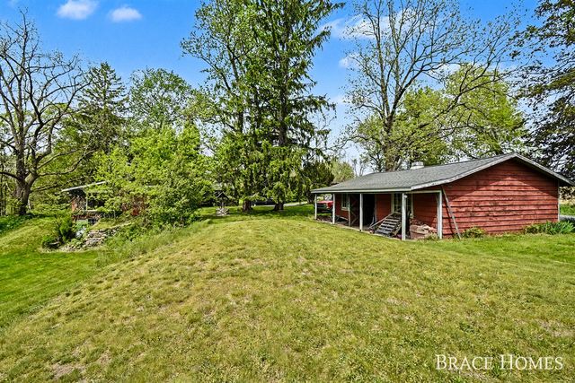 10748 100th Street, Alto, MI 49302