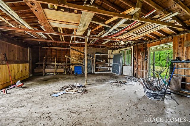 10748 100th Street, Alto, MI 49302
