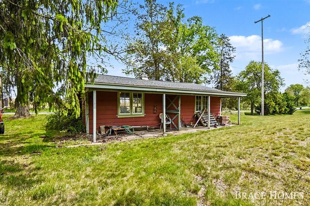 10748 100th Street, Alto, MI 49302
