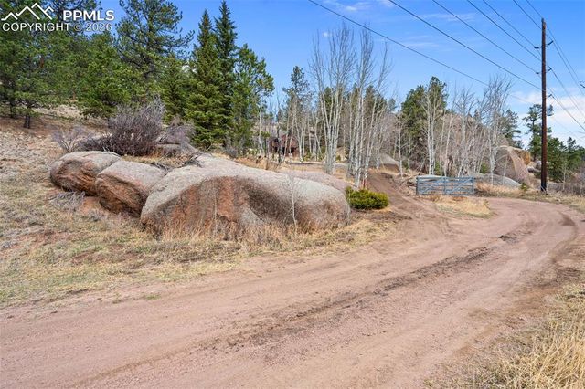 553 Arrowhead Road, Florissant, CO 80816