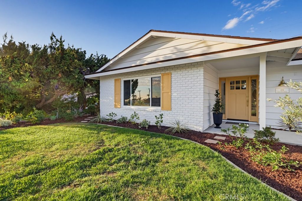 219 Villa Rita Drive, La Habra Heights, CA 90631 — photo 2