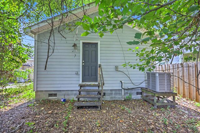 1976 Hugo Avenue, North Charleston, SC 29405