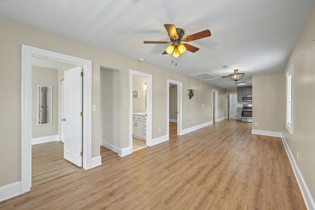1976 Hugo Avenue, North Charleston, SC 29405