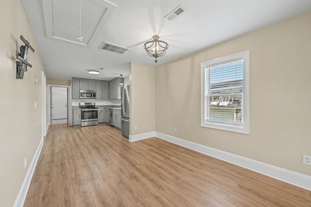 1976 Hugo Avenue, North Charleston, SC 29405