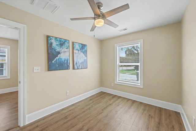1976 Hugo Avenue, North Charleston, SC 29405