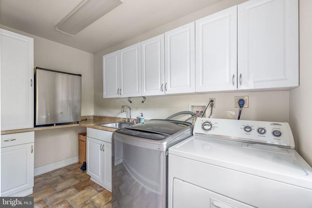 9 GRANITE RD, Wilmington, DE 19803