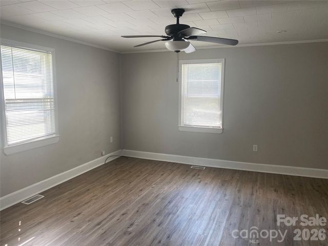 316 S Ransom Street, Gastonia, NC 28052