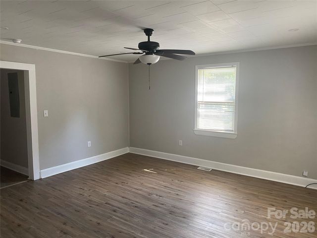 316 S Ransom Street, Gastonia, NC 28052
