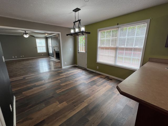 450 Winding Bluff, Clarksville, TN 37040