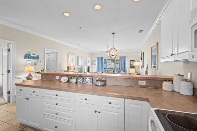 4136 Hibiscus Dr Unit 202, Little River, SC 29566