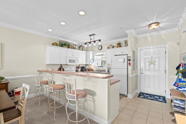 4136 Hibiscus Dr Unit 202, Little River, SC 29566