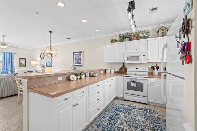 4136 Hibiscus Dr Unit 202, Little River, SC 29566