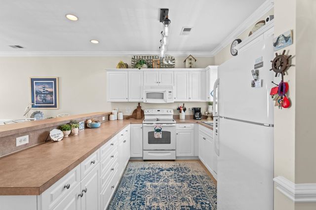 4136 Hibiscus Dr Unit 202, Little River, SC 29566
