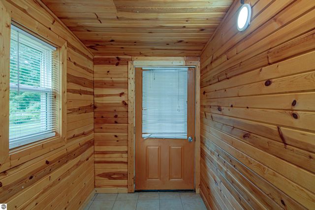 5059 NE Rogers Road, Kalkaska, MI 49646