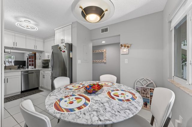 7142 S Devon Drive 210, Tamarac, FL 33321