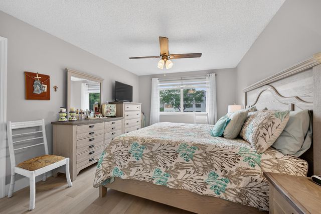 7142 S Devon Drive 210, Tamarac, FL 33321