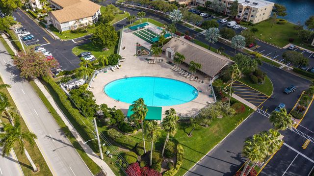 7142 S Devon Drive 210, Tamarac, FL 33321