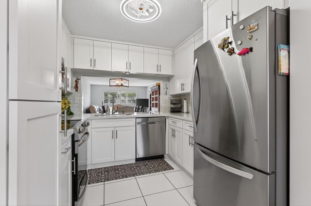 7142 S Devon Drive 210, Tamarac, FL 33321