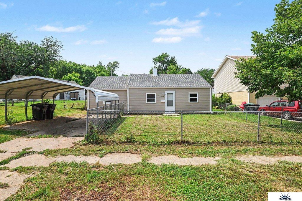 2210 John A Creighton Boulevard, Omaha, NE 68111