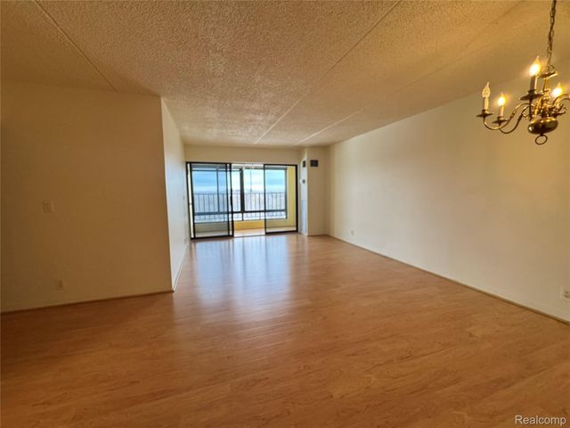 21800 Morley Avenue 1205, Dearborn, MI 48124