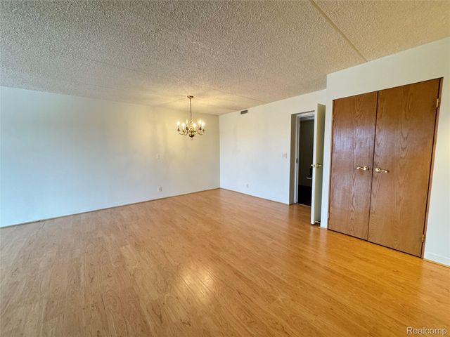 21800 Morley Avenue 1205, Dearborn, MI 48124