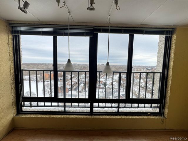 21800 Morley Avenue 1205, Dearborn, MI 48124