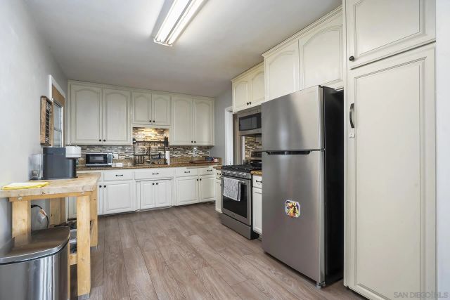 2545 Calle Aguadulce, San Diego, CA 92139