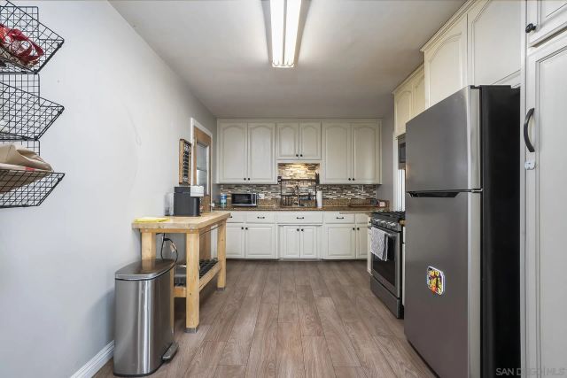 2545 Calle Aguadulce, San Diego, CA 92139