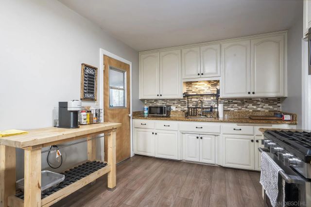 2545 Calle Aguadulce, San Diego, CA 92139