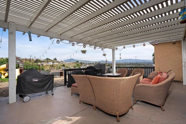 2545 Calle Aguadulce, San Diego, CA 92139