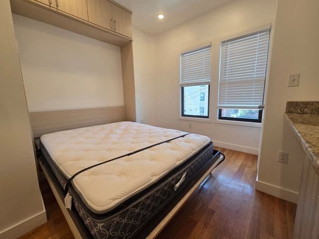 21 Fifth St 24, Chelsea, MA 02150