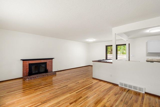 6912 N N MONROE St, Spokane, WA 99208