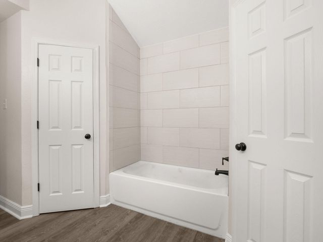 1623 Amour Dr, Leesville, LA 71446