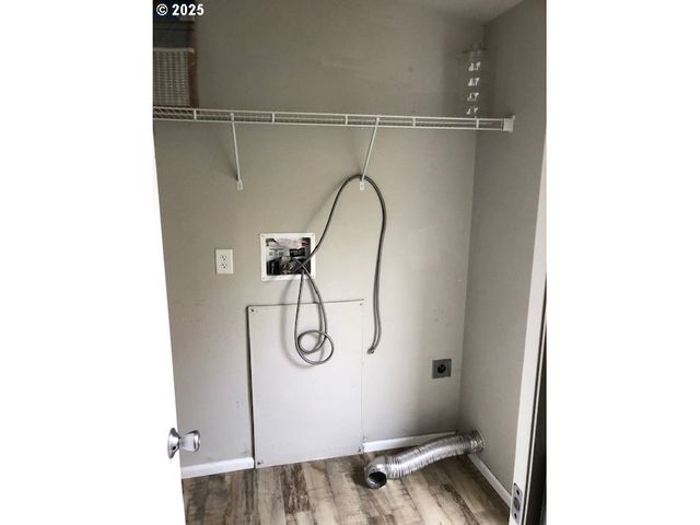 1415 S BERTELSEN Rd 143, Eugene, OR 97402