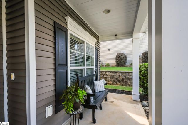 416 Leigh Creek Drive, Simpsonville, SC 29681
