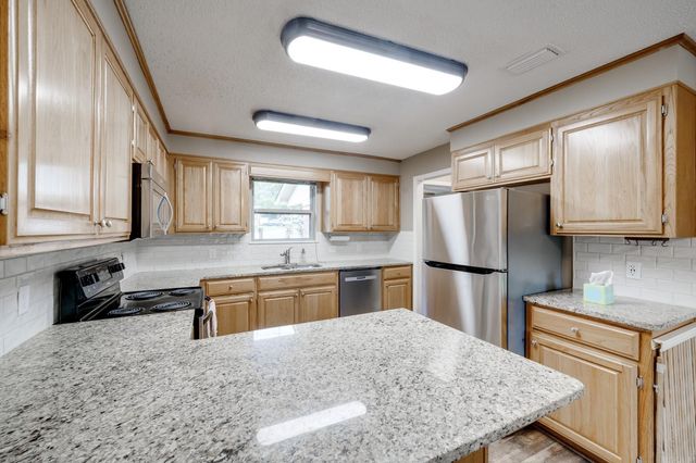 12 Chester Cove, Conway, AR 72034