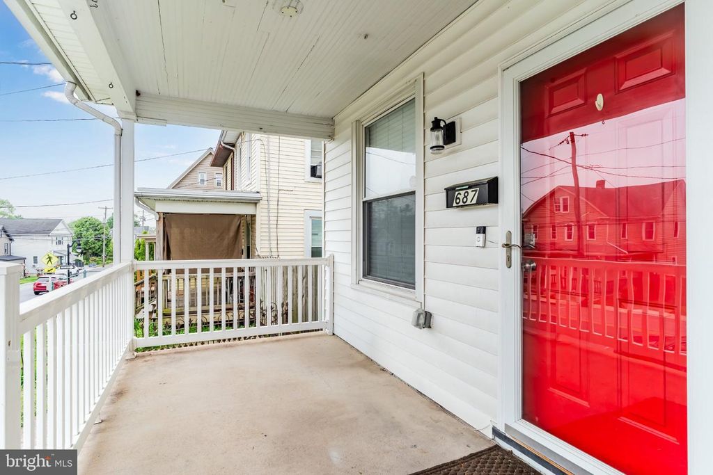 687 STATE ST, Lemoyne, PA 17043