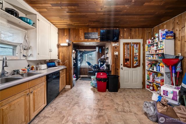 2502 S 74th Street, Tacoma, WA 98409