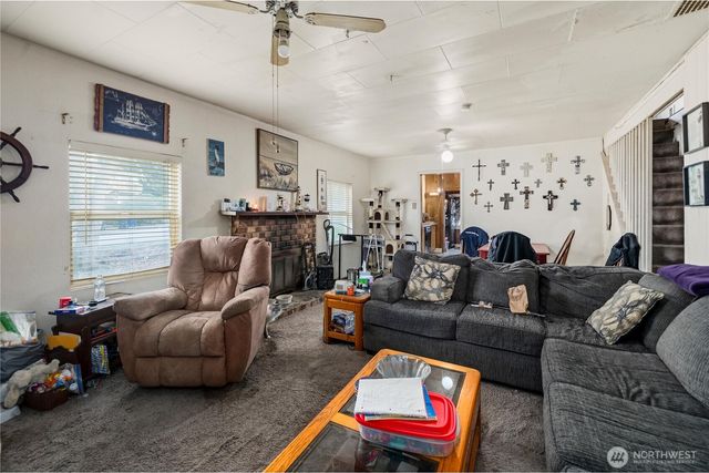 2502 S 74th Street, Tacoma, WA 98409