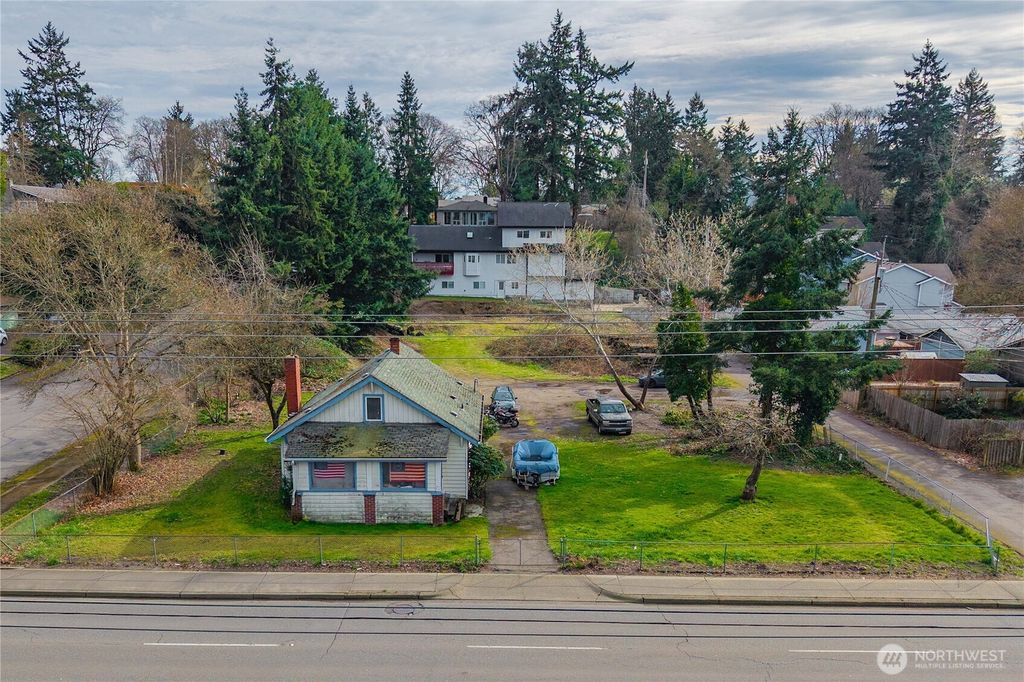2502 S 74th Street, Tacoma, WA 98409