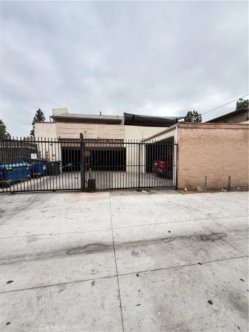 620 E Pine, Santa Ana, CA 92701